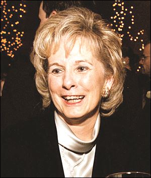 Donna Owens was a city council member who was the first woman elected mayor of Toledo, serving from 1983-1989.