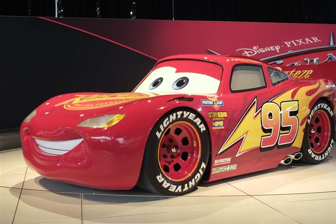 Lightning-McQueen-1-10