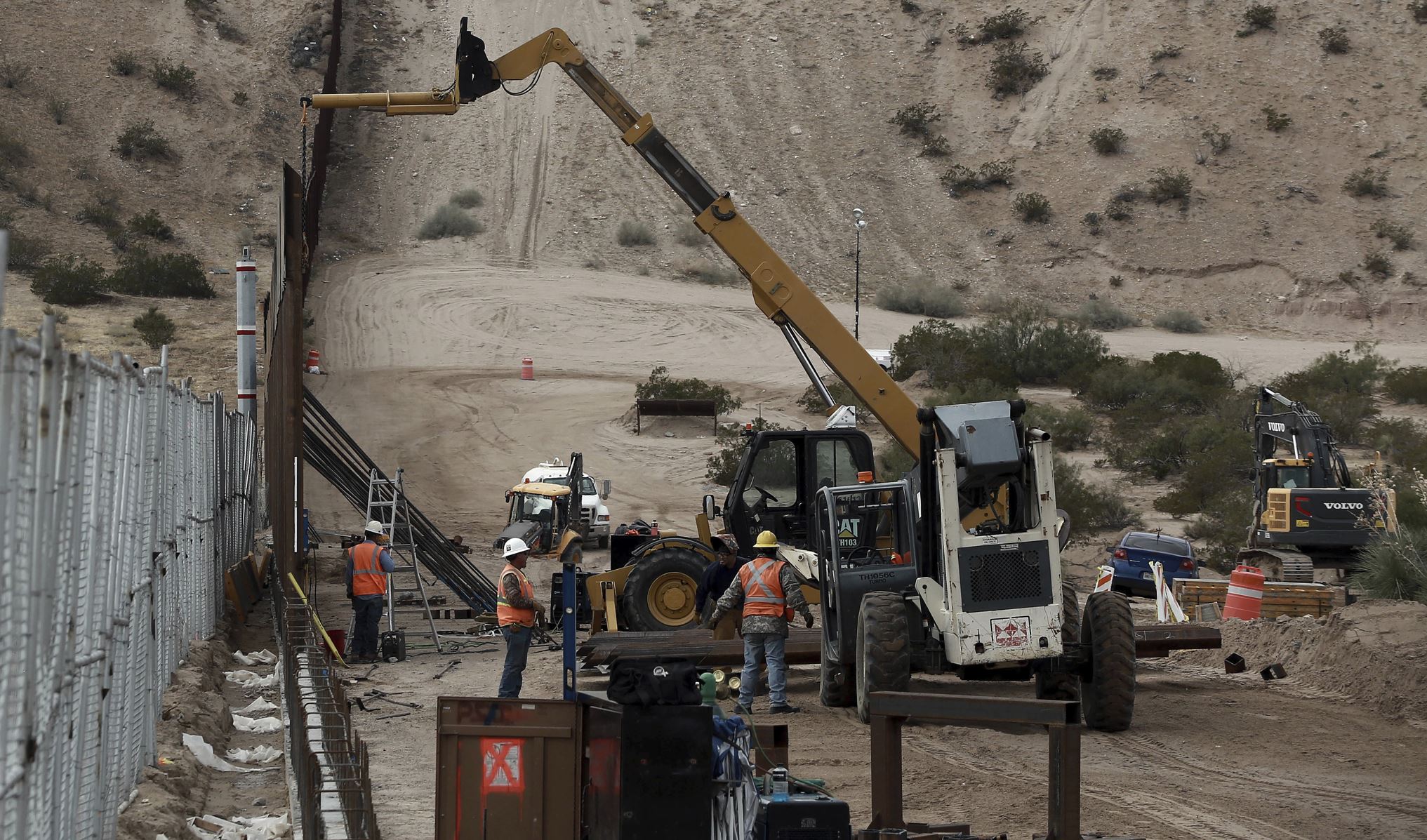 Agency plans to award Mexico border wall contracts by April The Blade