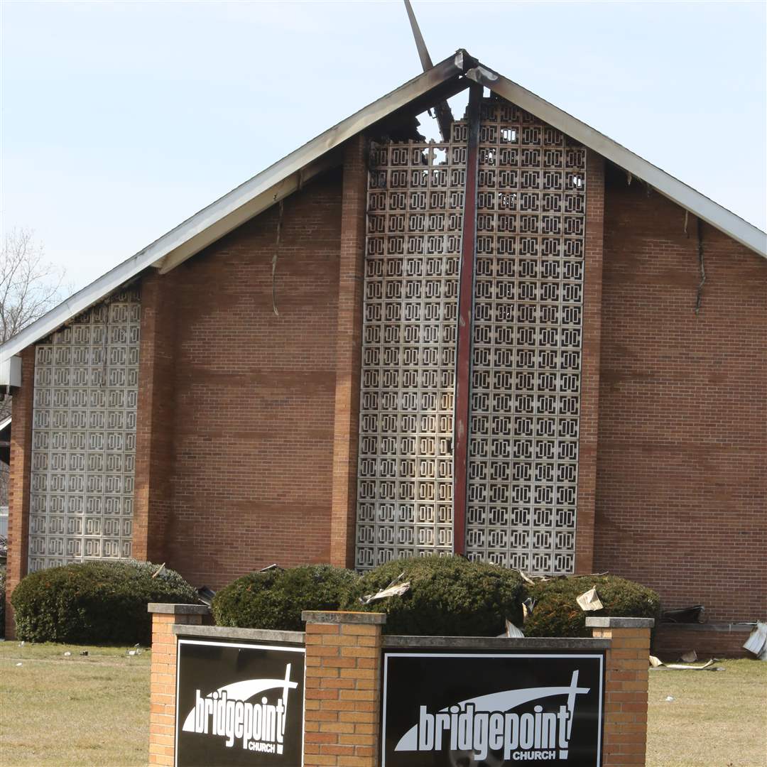 One day after fire, BridgePoint Church worships The Blade