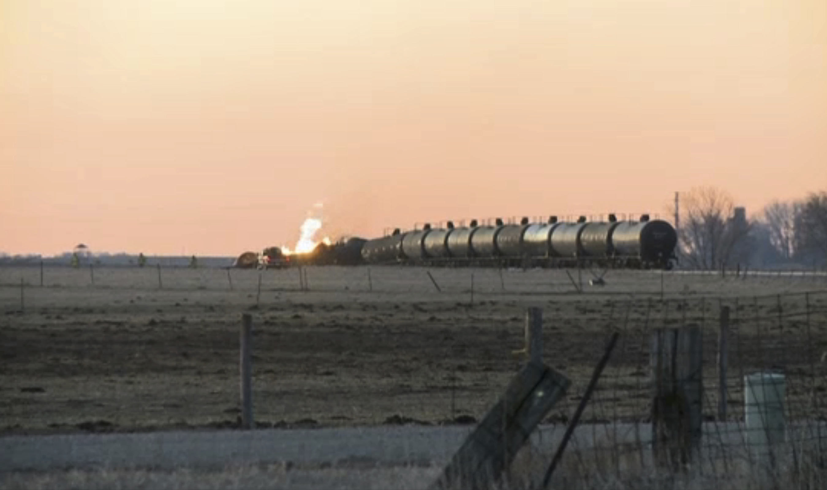 Fire at Iowa train derailment still burning The Blade