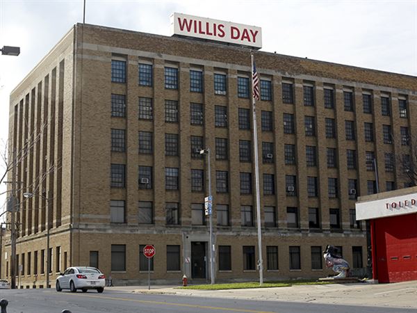 U-Haul parent company completes purchase of Willis Day building