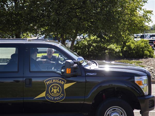 Monroe County crash kills 2