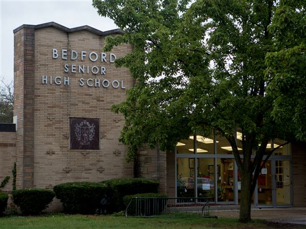 Bedford school leaders working to place bond issue on November ballot