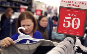 The National Retail Federation says total spending could reach a record $682 billion this holiday season.
