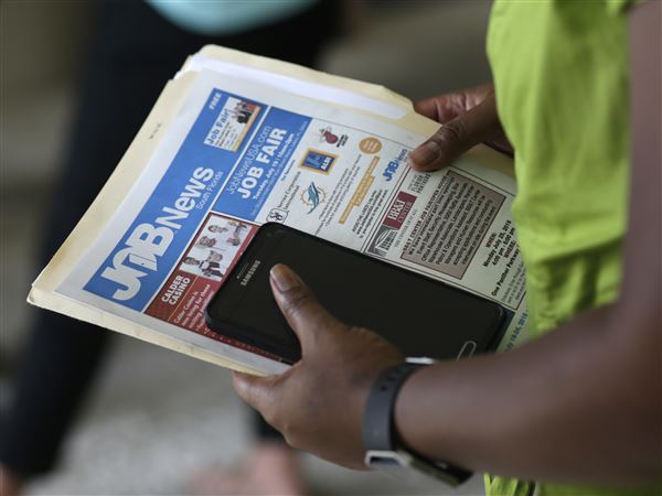 Mich. jobless rate dipped slightly in March
