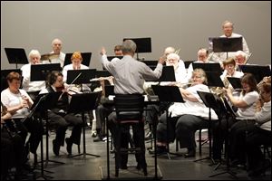 The Owens Community College Band performs a free Christmas concert in Oregon Sunday.