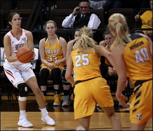 Bowling Green's Haley Puk, shown in a game earlier this season against Valparaiso, made a 3-pointer with 19.9 seconds left to lift the Falcons to a win at Akron Saturday.