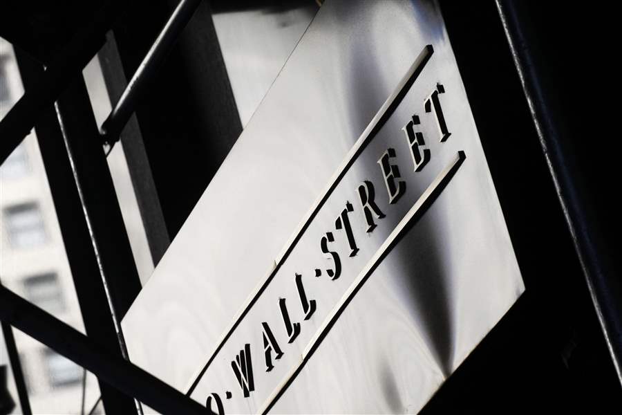 Financial-Markets-Wall-Street-1429