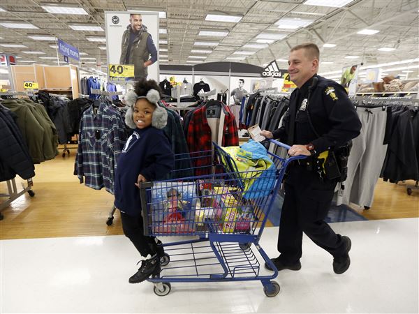 Police charity plans fund-raising dinner at Levis Commons