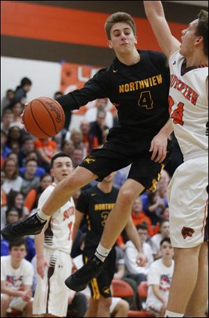 Northview's Sam Clear, shown in a game last season, scored 20 points Saturday night to help the Wildcats remain undefeated with a win over Wyandotte Roosevelt