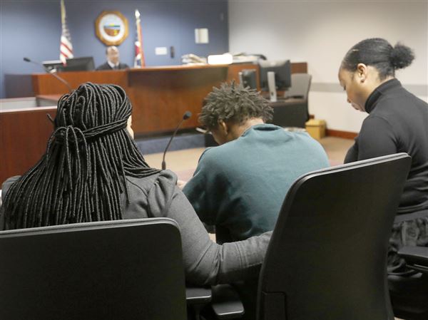 Prosecutor: Police had right to stop youths in sandbag case