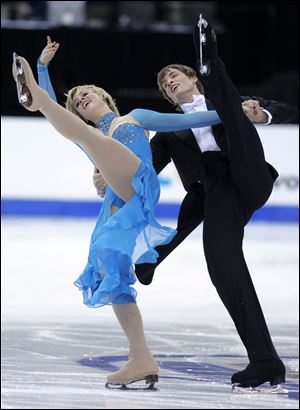 Madison and Keiffer Hubbell compete in the compulsory dance competition at the U.S. Figure Skating Championships in Cleveland on Jan. 21, 2009.