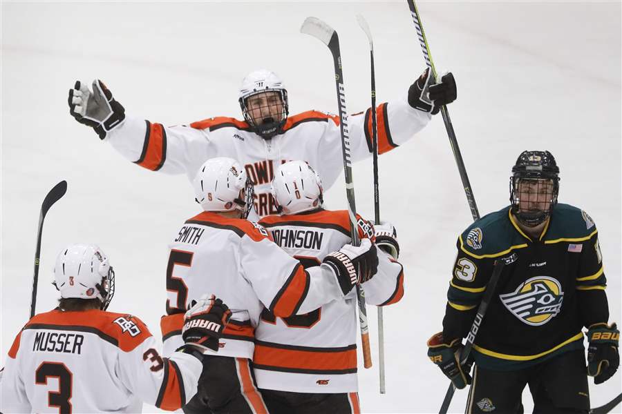 PHOTO GALLERY Bowling Green hockey tops Alaska Anchorage, 62 The Blade