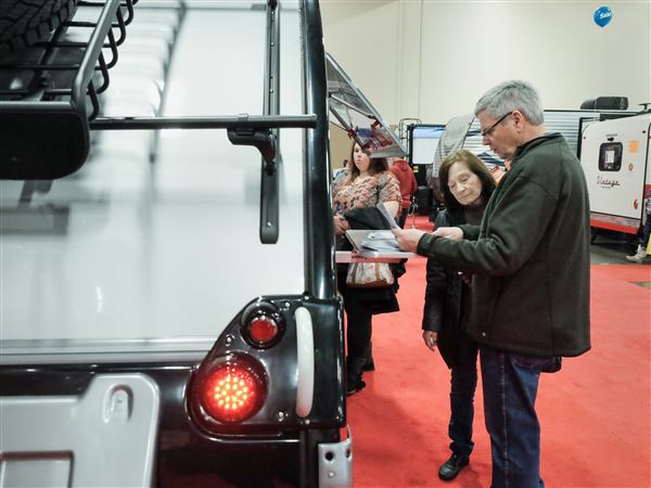 RV show draws avid campers downtown