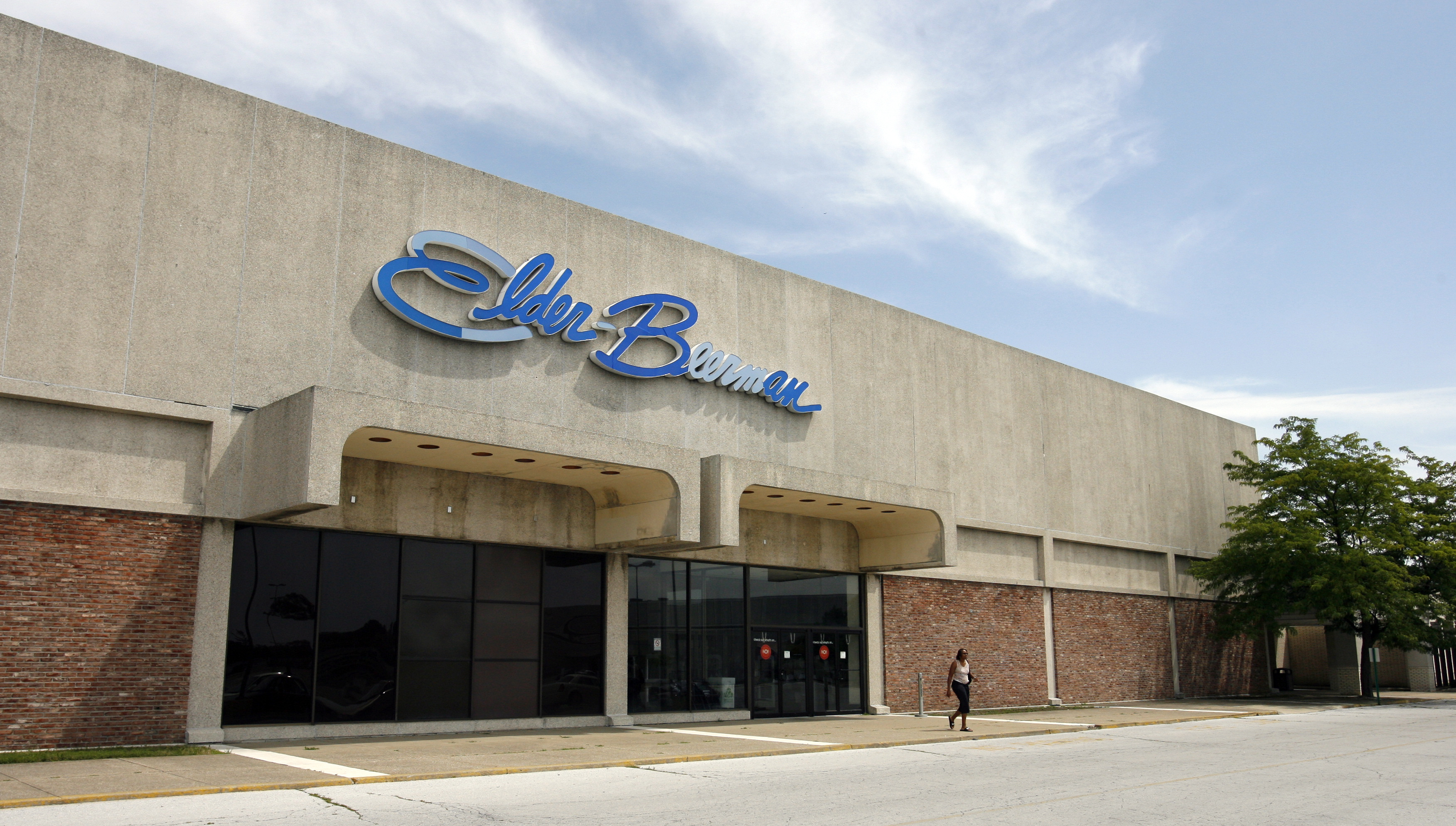 BonTon to close 42 stores; Toledo's ElderBeerman safe for now The Blade