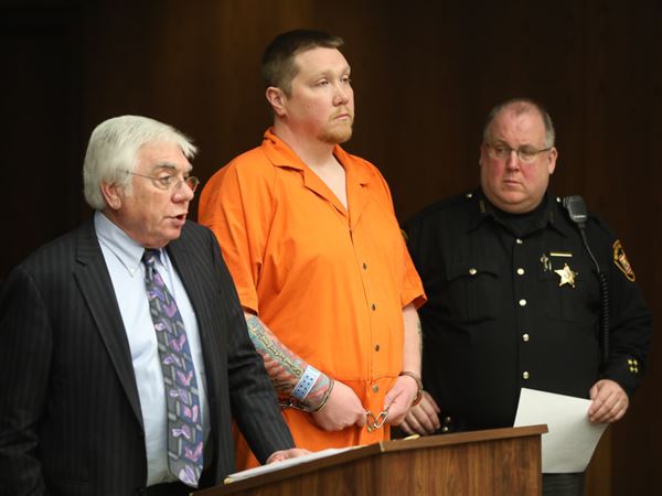 Michigan man's bond set at $500,000 following bar fight