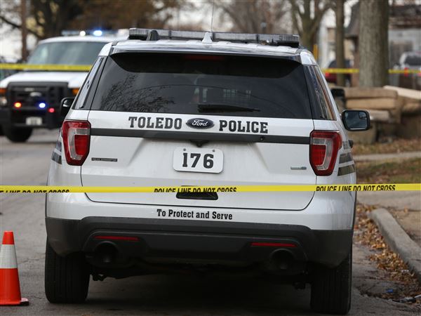 Three people injured in separate Toledo shootings