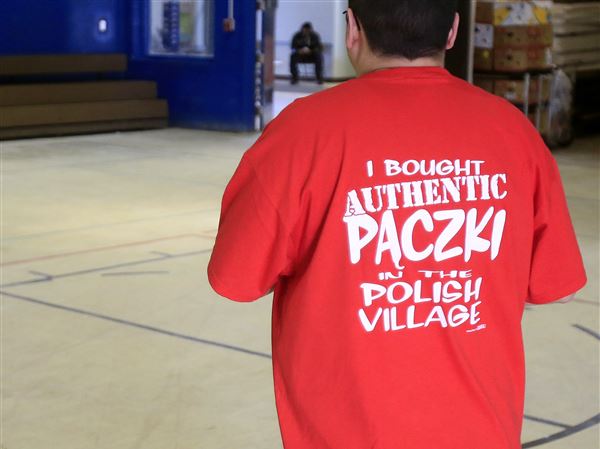 Paczki are a Fat Tuesday sellout in Toledo's Polish Village