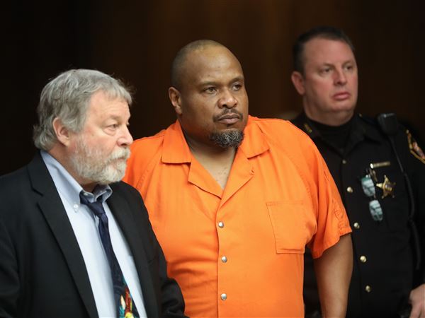 Bond set for Toledo pastor, his wife in robbery case
