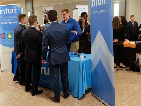 College students put sales skills to test at competition