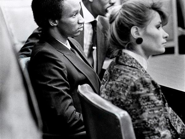 Forensic experts question prosecution's theories
