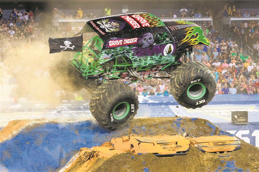 Powerful ride Grave Digger returns to Toledo for Monster Jam The Blade
