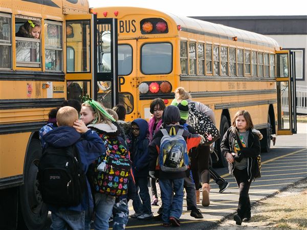 Perrysburg Schools considering new start times, bus tracking system