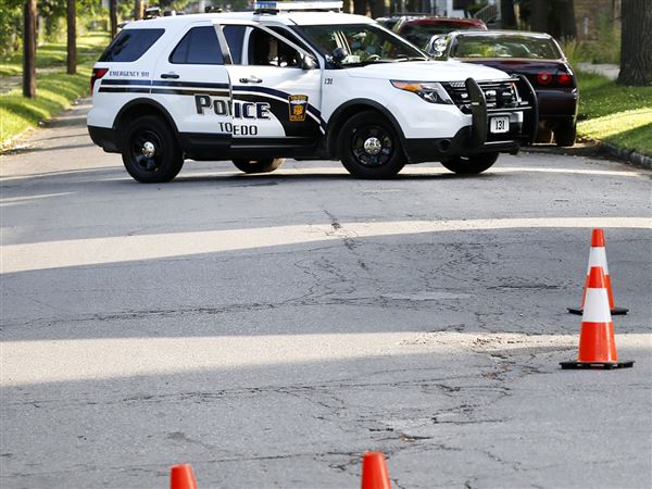 Toledo police investigating weekend shootings