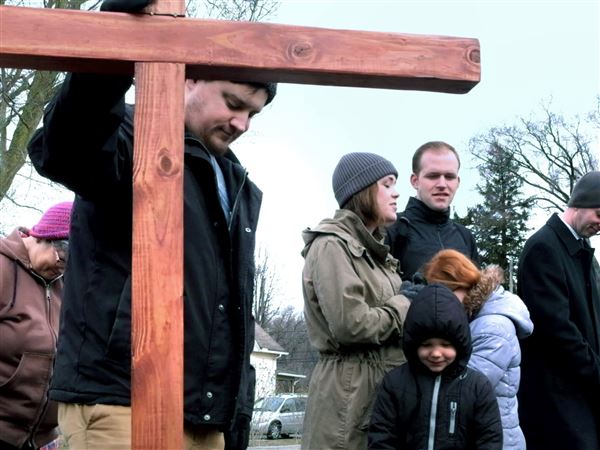 PHOTO GALLERY: Good Friday services