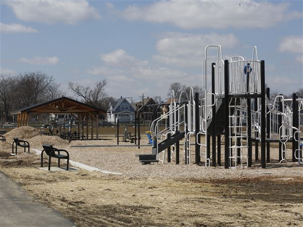 Joe E. Brown Park should reflect humanitarian legacy