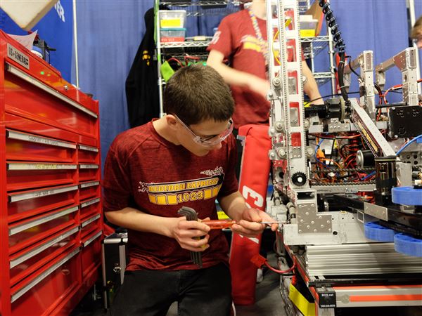 Bedford robotics team goes to championship