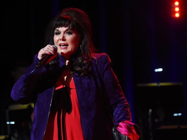 'Fan girl' Ann Wilson to induct Moody Blues into Rock and Roll Hall of Fame