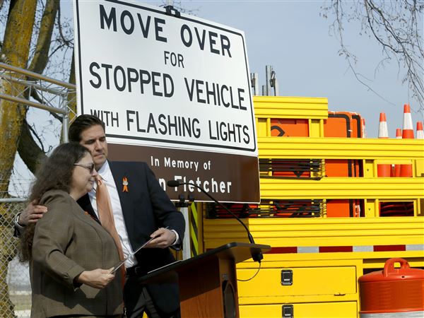 Ohio Turnpike memorializes killed workers with message about safety