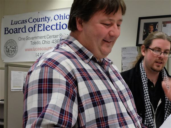4 vie for District 6 council seat