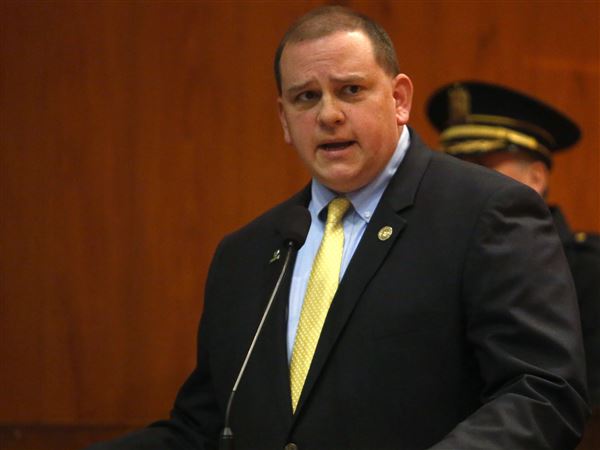 Mayor's office seeks 13 people sought for new city commission