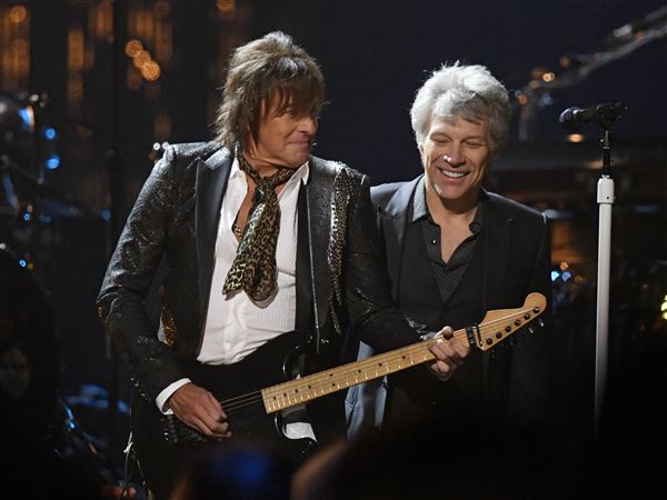 Rockers roll into Cleveland for Hall of Fame induction