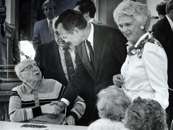 Ohio, Michigan leaders react to passing of Barbara Bush
