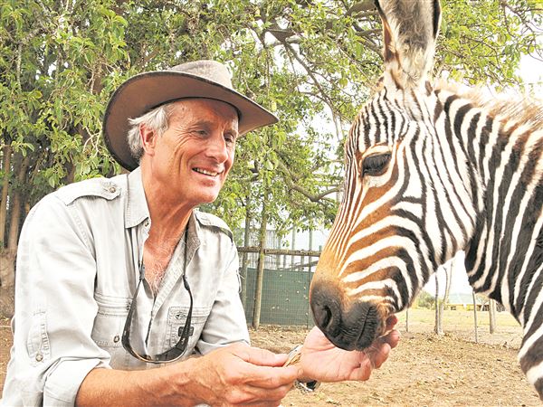 Valentine gets wild with Jungle Jack Hanna
