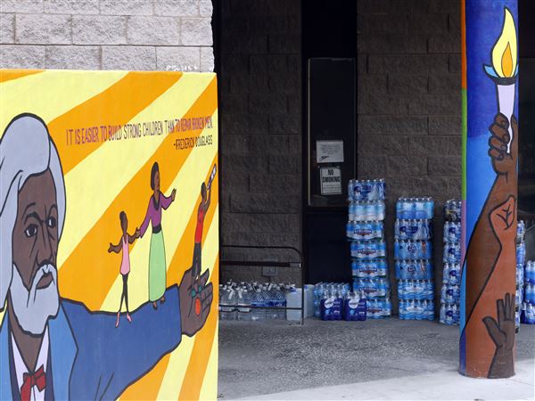 GALLERY: Volunteers send donated bottled water to Flint, Mich.