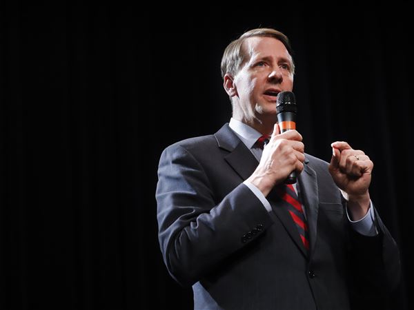 Cordray puts focus on 'kitchen table issues'