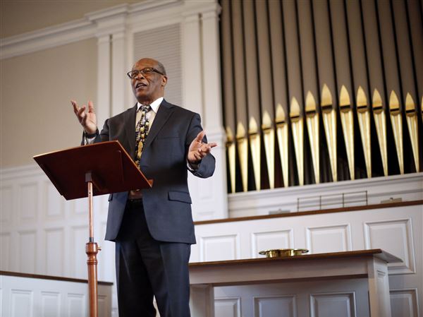 Warren AME's Gordon to headline MultiFaith banquet