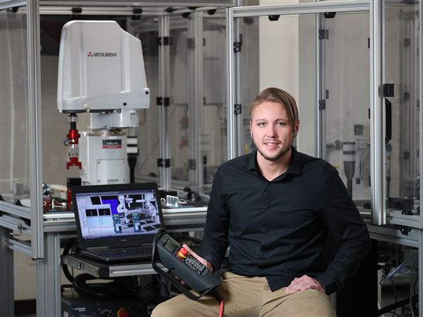 BGSU program prepares students for growing robotics field