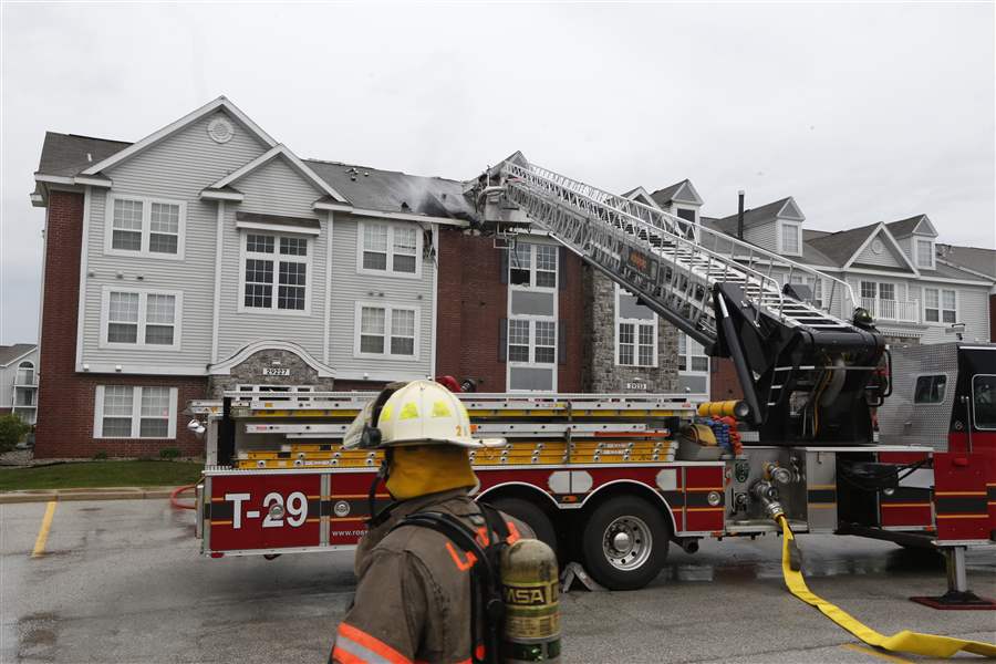 Four families displaced after Perrysburg Township apartment fire The