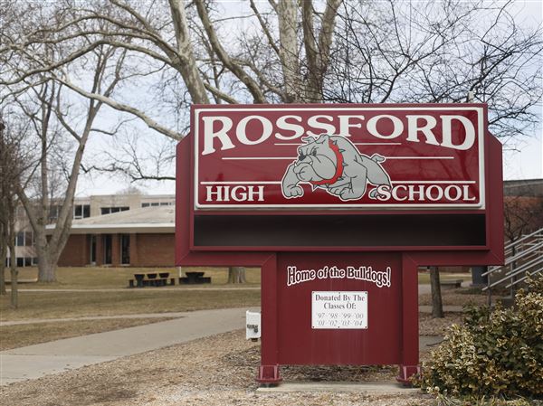 Rossford school board sues city