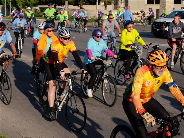 Bicyclists raise awareness of those killed while riding on road