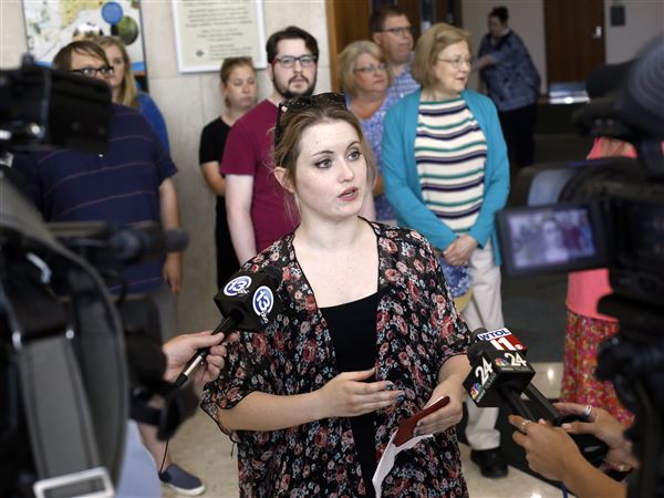 Confusion and panic as Toledo tenants fear ousting for lead law
