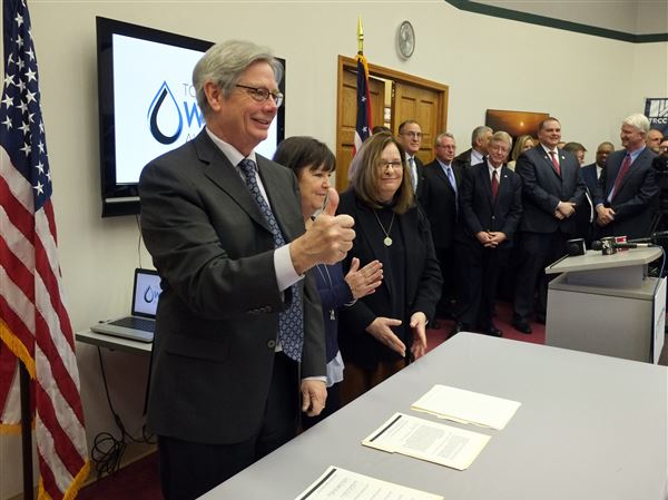 Water rates would soar if suburban leaders abandon regional plan