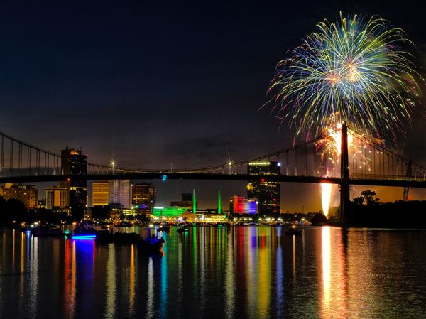 Downtown Toledo's Promenade Park filled with fun for the Fourth