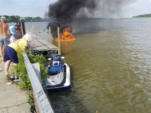 Personal watercraft catches fire on Maumee River